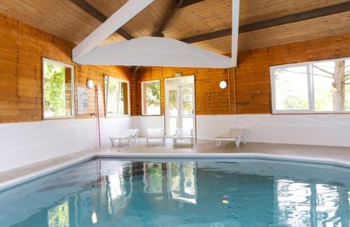 Saint-Georges-d'Oleron Apartment | Apartment Les Sables Vignier-2 by Interhome