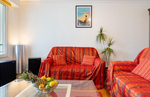 Biarritz Apartment | Apartment Les Jardins Victoria-1 by Interhome