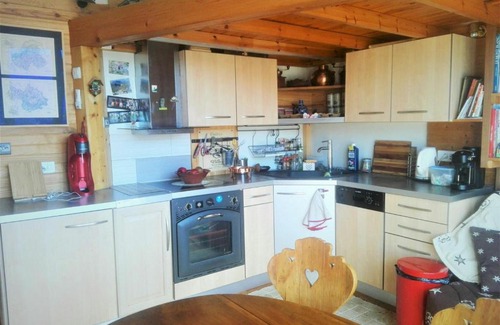 Aix-les-Bains City Center Apartment | Appartement Aix-les-Bains, 2 pièces, 2 personnes - FR-1-555-7