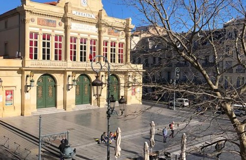 Beziers City Centre Apartment | Appartement Hausmannien Allées Paul Riquet vue sur Theatre ·