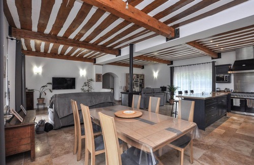 Villecroze House | Awesome home in Villecroze with WiFi