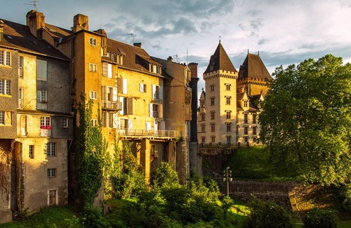 Centre Ville Apartment | Bel Appartement Pau Centre Avec vue sur les Pyrénées