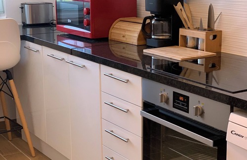 Clos des Roses Apartment | Bright Cosy 3-bedroom apartment