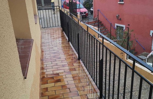 Plage d'Argeles Apartment | Bright, newly refurbished 2 bedroom apt overlooking charming harbour