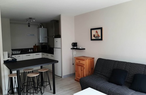Saint-Jean-de-Luz City Center Apartment | Central Apartment in Saint-Jean-de-Luz: Comfort, Ocean Access, and Modern Amenities