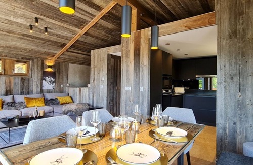 Superbolquere Ski Chalet | Chalet Hatsya Collection Cachemires