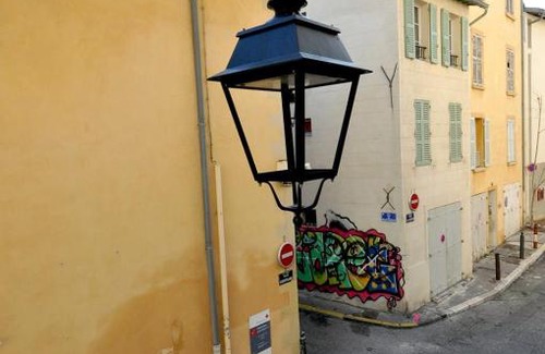 Quartier du Panier Apartment | Charming Apt In The Panier Neighbourhood