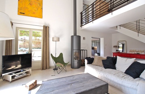 Eygalieres House | Corner of paradise with beautiful views of the Alpilles
