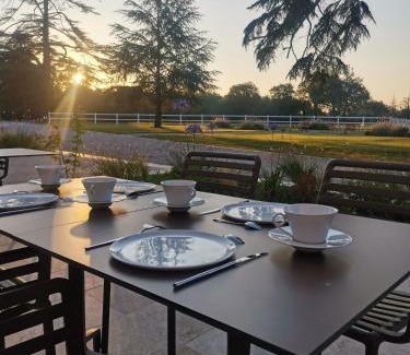 Liguge Hotel | Domaine de l'Ecorcerie