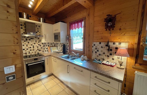 Les Gets Ski Chalet | Family-Friendly 4-Bed Chalet in Les Gets with Mountain Views & Easy Lift Access