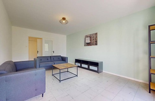 Quartier Villeneuve - Village-Olympique Resort | 110 m² Private room ∙ 1 bedroom ∙ 1 guest