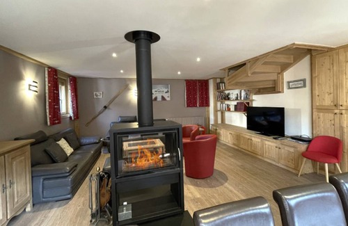 Saint-Marcel Ski Chalet | 165 m² Chalet ∙ 5 bedrooms ∙ 12 guests
