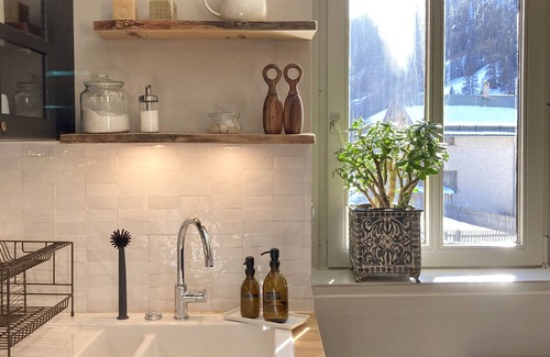 Molines-en-Queyras Cottage | Grande Ourse-4*-Gîte-Comfort-Ensuite with Bath-Mountain view