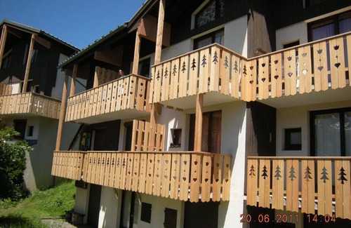 Les Deux Alpes Apartment | Ground level for 4 pers, superb setting 164 yards from the ski runs et the shops
