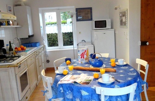Perros-Guirec House | House/6 pers/sea view/beach 200m/Perros Guirec.