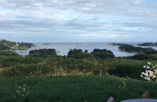 Penvenan House | House with exceptional sea view, garden and terrace with jacuzzi