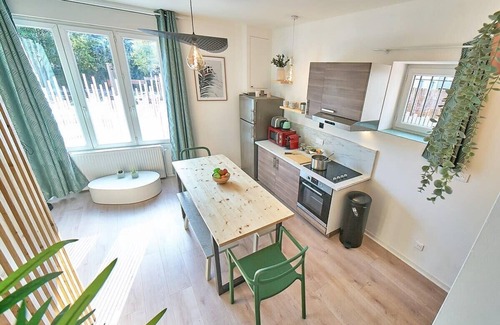 Les Poulettes Apartment | Le Globe Trotter 8 pers avec terrasse Gratte Ciel