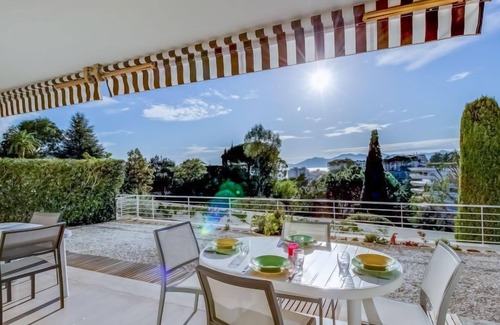 La Croix des Gardes Apartment | Les Hortensias by Interhome