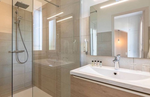 Port-Vendres Hotel | Les Jardins du Cèdre