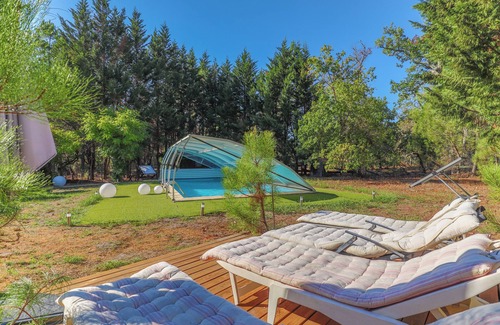 Trensacq House | Les Maisons Des Houssats with shared pool and private terrace.