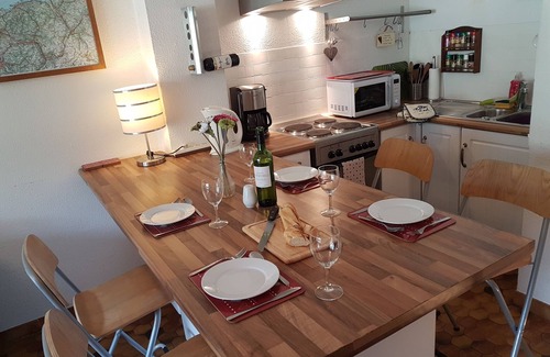 Samoens Apartment | Les Rhodos 8. 1 bedroom apartment (42m2) next to the Grand Massif Express lift.
