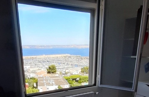 8th Arrondissement Apartment | Magnificent sea view, close to the beach, 3-room apartment, 60 m2