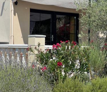 Lorgues Apartment | Maison Martens Villa & Appartement