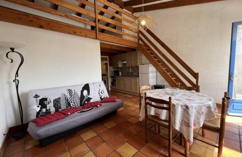 La Remigeasse Apartment | Maison rénovée 4 couchages à 350m de la plage avec jardinet et parking privé - FR-1-246A-129