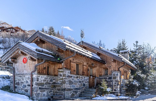 Meribel Ski Chalet | MERIBEL CENTER - LOVELY CHALET FOR 8 - PARKING -n5MN SKI SLOPES - DIRECT OWNER -