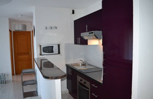 L'Ile-Rousse Apartment | Nice modern apartment air-conditioned ground floor with sea view, large terrace.