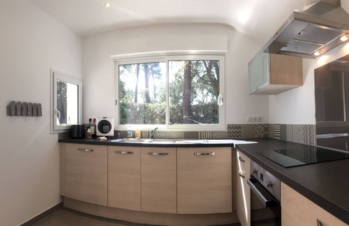 Capbreton Villa | quiet villa near the beaches, the port and the golf course with a magnificent garden