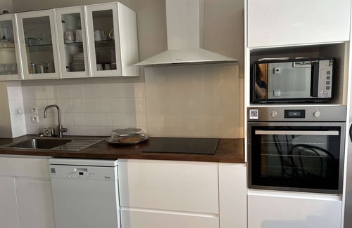 Saint-Gilles-Croix-de-Vie House | Renovated 3-BR House, WiFi, Near Beach & Center, Sleeps 7