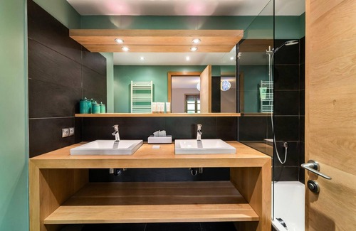 Beranger Ski Chalet | Residence Voland - Chalets for 12 People