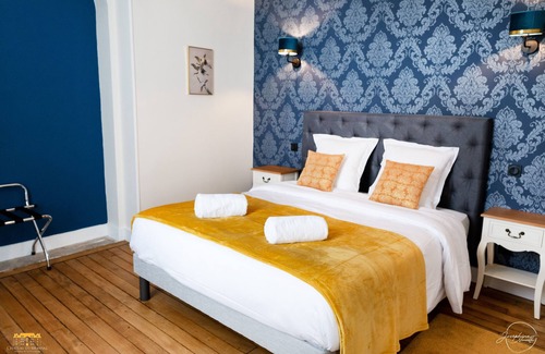 Hermival-les-Vaux Bed & Breakfast | Richard's suite at Château d'Hermival