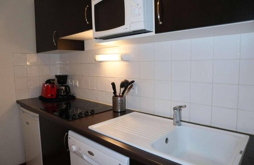 Les Orres Apartment | Ski-in/ski-out & foot of the slopes, 2nd floor, view swimming pool, fitness, swimming pool, sauna