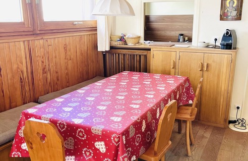 Courchevel Apartment | Ski on your feet. On Bellecôte, height of the Alpine Garden. Couffe 1850
