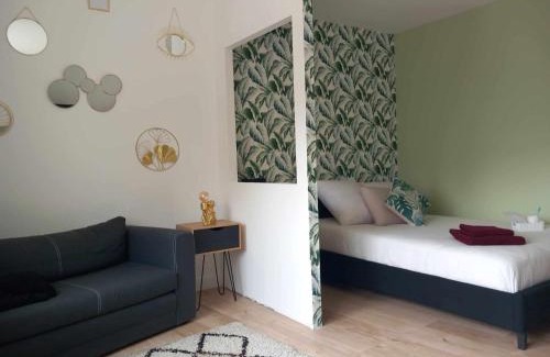 Woippy Apartment | Spacieux 120m - 3ch' - 9pers' - 4TV - Streaming