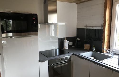 Les Deux Alpes Apartment | Spacious renovated apartment - 75m², at the foot of the slopes, ideal for families (baby equipment).