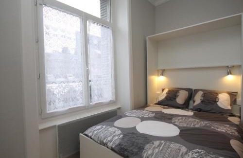 Mont-Dore Apartment | Studio Central au Mont-Dore - Rénové, Wifi, Proche Thermes et Pistes - FR-1-608-176