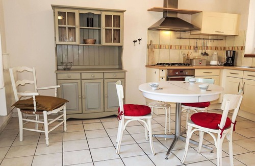 Le Ru House | Stunning private villa for 5 people with WIFI and TV