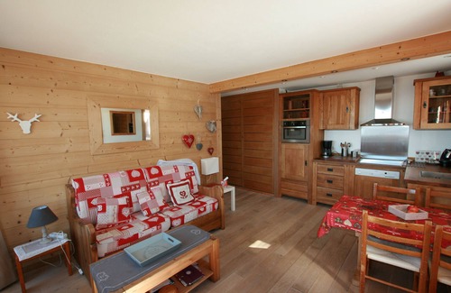 Meribel-Mottaret Apartment | SUR PISTE 2 rooms 4/5pers 35M2 classified 3* + LABEL MERIBEL. WIFI GARAGE
