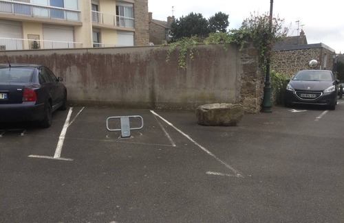 Dinard Apartment | T2 in the center of Dinard with courtyard and private parking