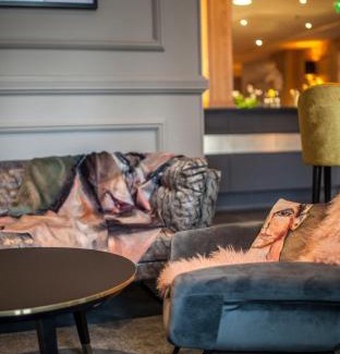 Noeux-les-Mines Hotel | The Originals Boutique, La Maison Rouge, Lens Ouest