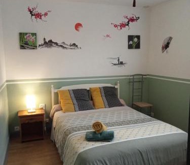 Saint-Medard-de-Guizieres Apartment | une pause quelque part au jardin des érables et des niwakis