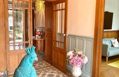 Lucon House | Villa des roses