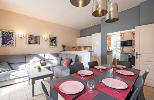 La Croix des Gardes Apartment | Villa Francia by Interhome