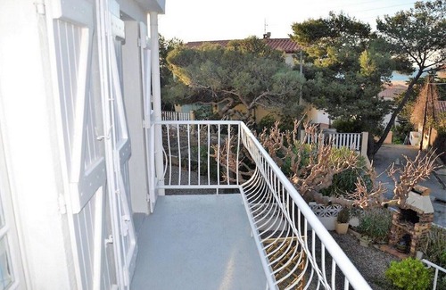 Saint-Pierre-la-Mer Villa | VILLA SEA VIEW BEACH 200 m 3 minutes a pîed downtown private parking wifi fiber