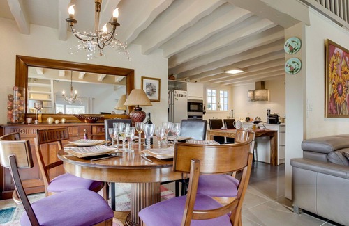 Mimizan House | Wonderful private villa for 6 guests with private pool, WIFI, TV, terrace and pets allowed