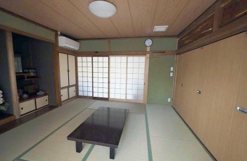 Utazu-cho Hostel | ライダーハウスみかさんち