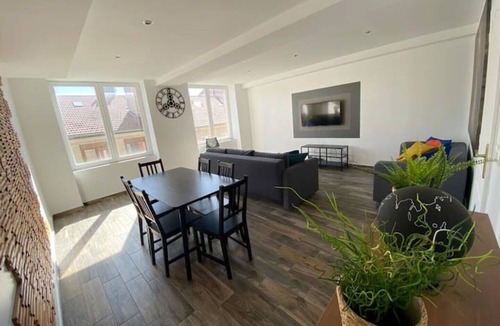 Cret de Roc Apartment | 022 CHIC & COSY GRAND APPART DUPLEX 92m2 JARDIN WIFI SMART TV NETFLIX
